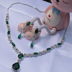 American diamond necklace